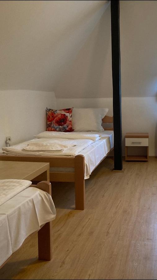 B&B Villa Pipacs Bácsfeketehegy Kültér fotó
