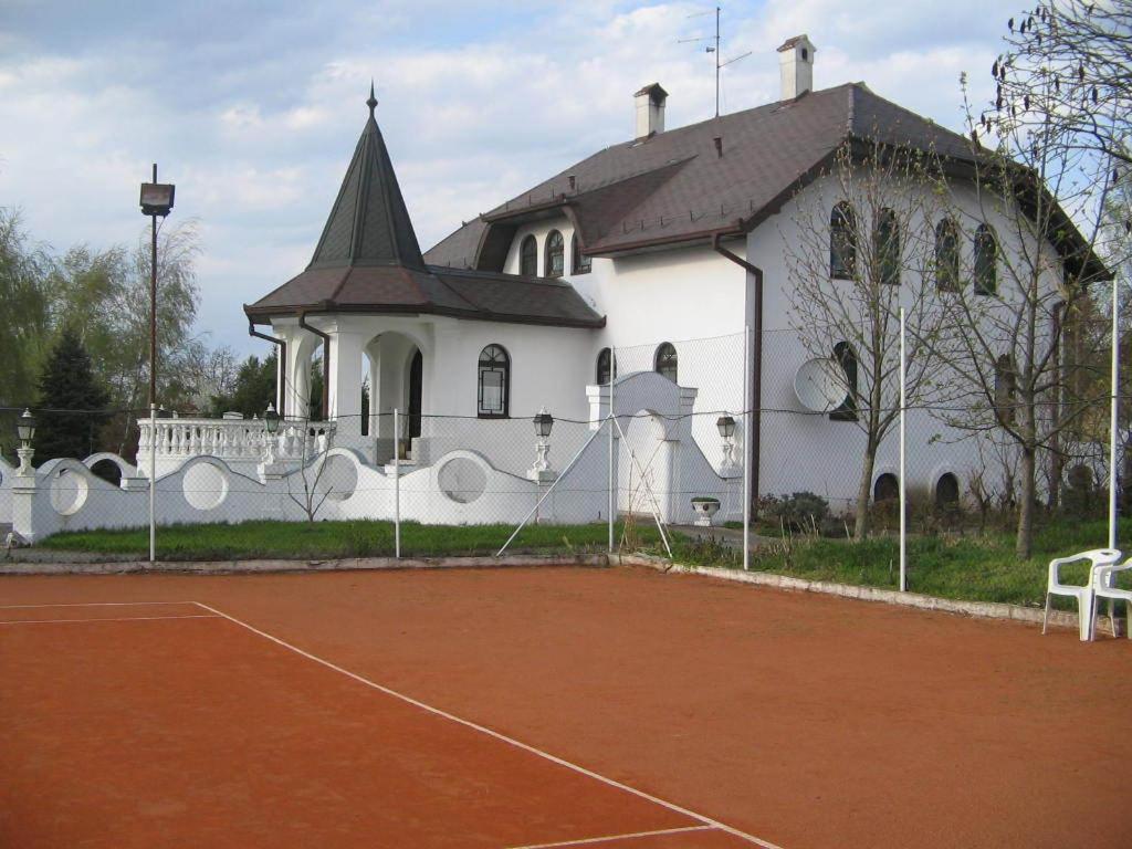 B&B Villa Pipacs Bácsfeketehegy Kültér fotó