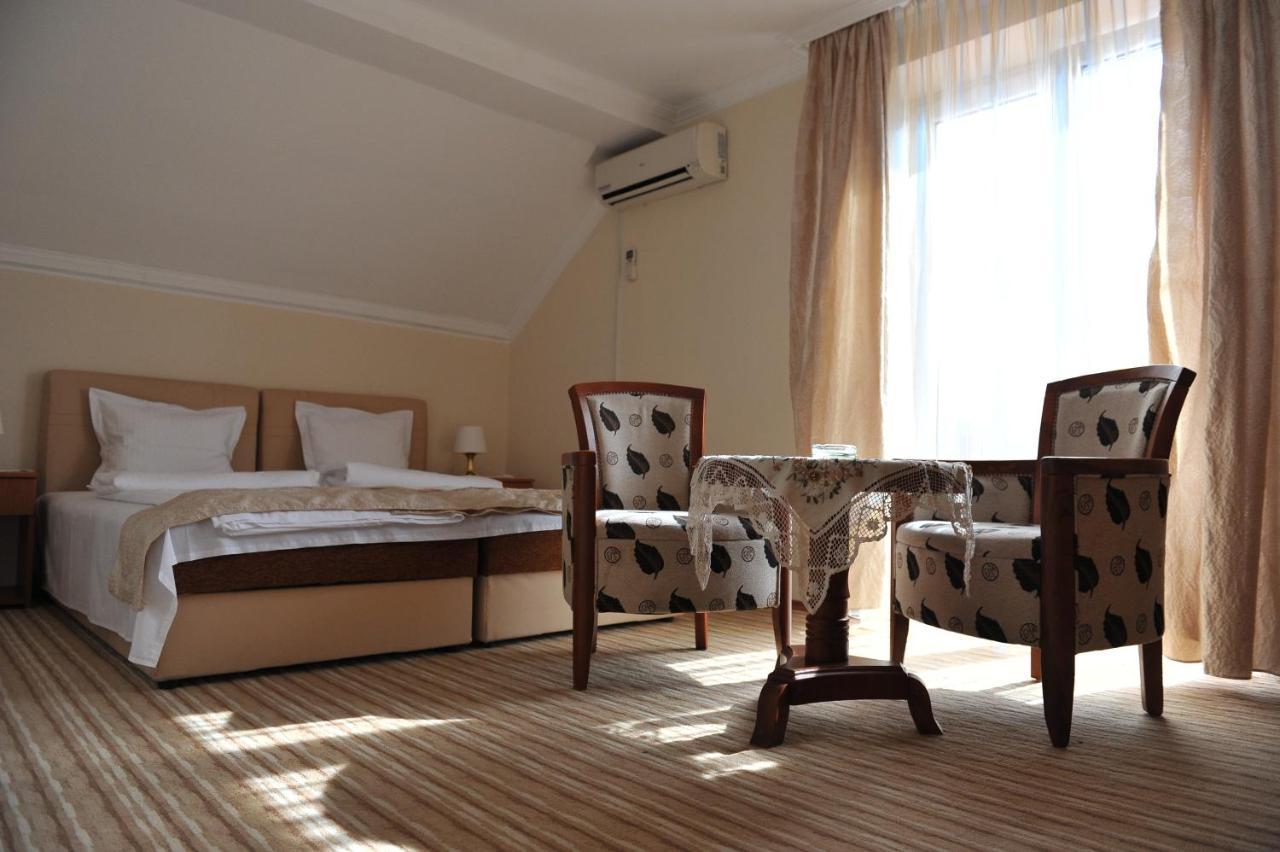B&B Villa Pipacs Bácsfeketehegy Kültér fotó