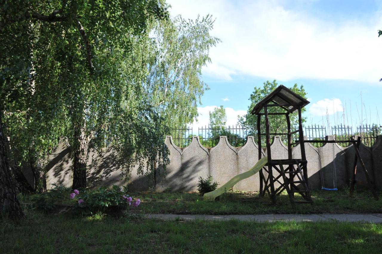 B&B Villa Pipacs Bácsfeketehegy Kültér fotó